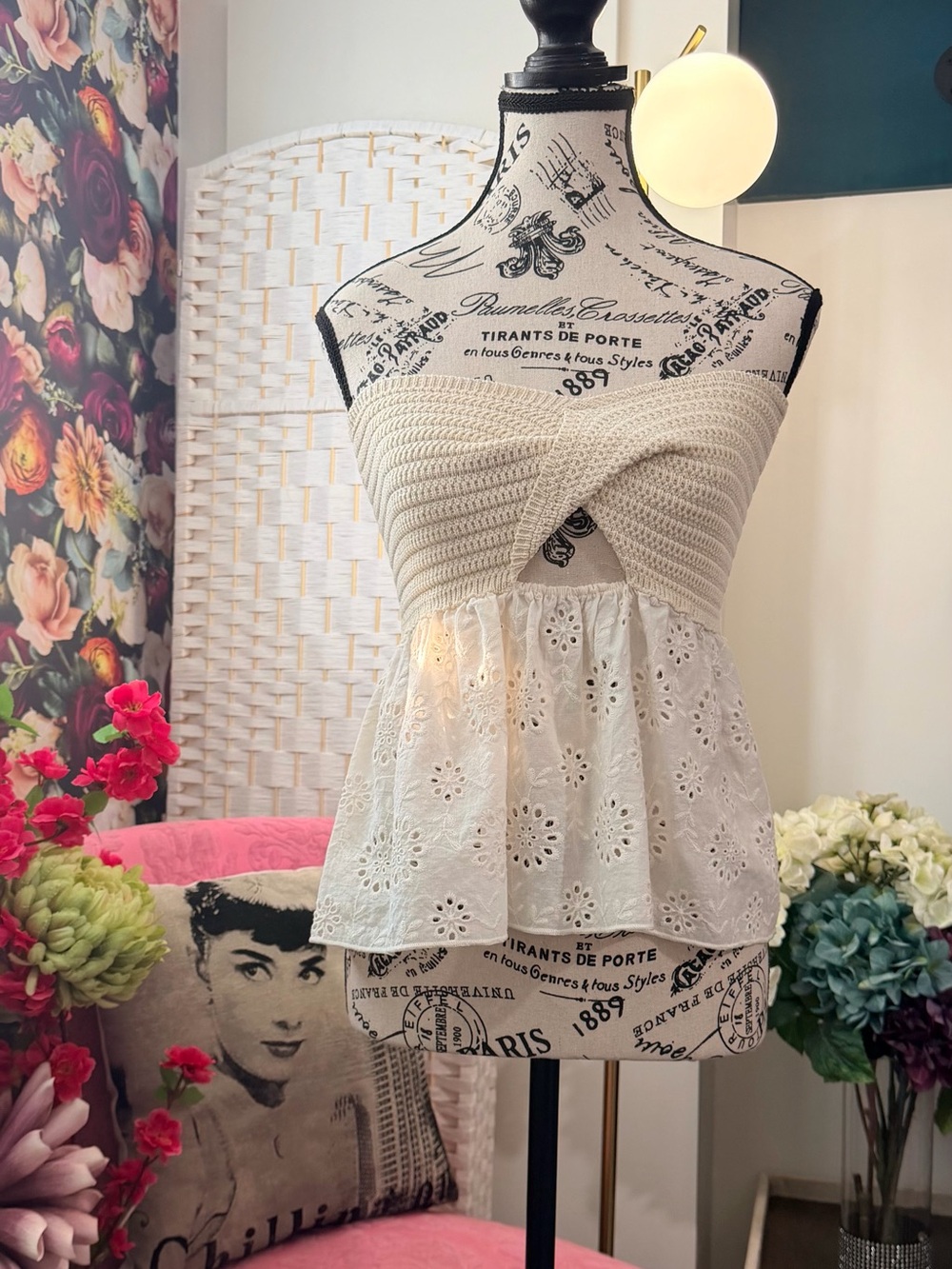 Zara Cream Strapless Crochet & Eyelet Peplum Top
♥️🛍️